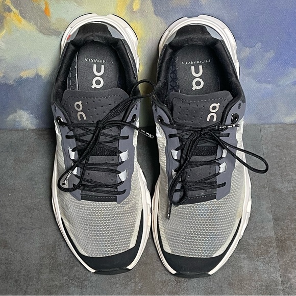 On Cloudvista Women's Black & White Trail Running Shoes Size 7 - Picture 15 of 16